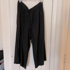 LOFT Pull On Wide Leg Pants